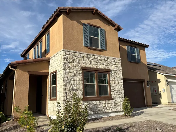 3718 Leafgreen Rd, Corona, CA 92883