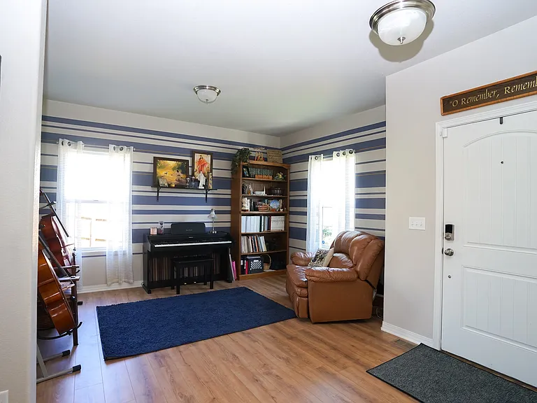 7437 Thorn Brush Way — Photo 8