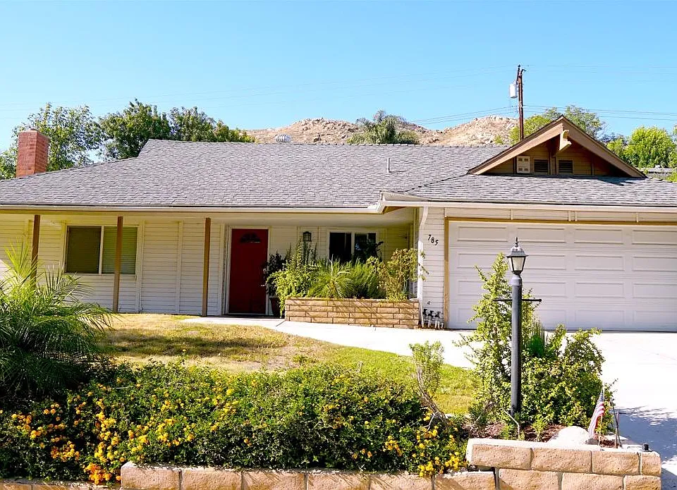785 Libby Dr