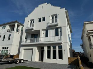 140 Miami St, Miramar Beach, FL 32550