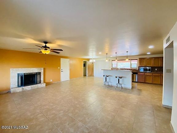 3rd image of 1621 N Andros Pl