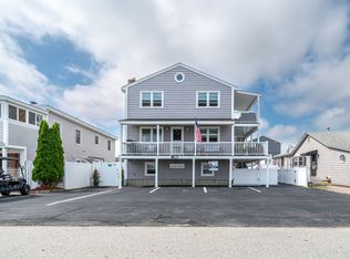 131 Franklin St #2, Seabrook, NH 03874