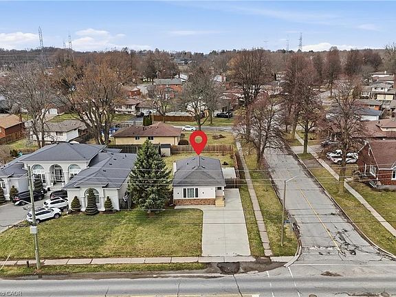 2nd image of 6581 Riall St