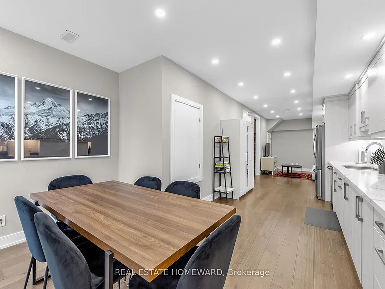 133 Cowan Ave #UPPER — Photo 12
