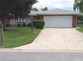 9250 Clancy Dr, Des Plaines, IL
