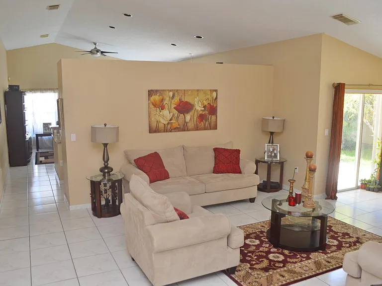 4951 SW 152nd Ave — Photo 15