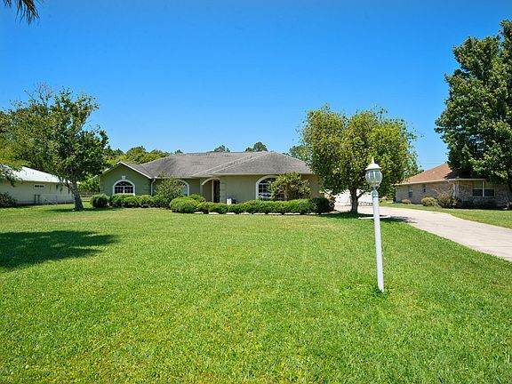 2nd image of 214 Crystal Cove Dr