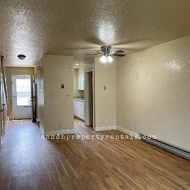 405 Roxy Lane - 3 — Photo 3