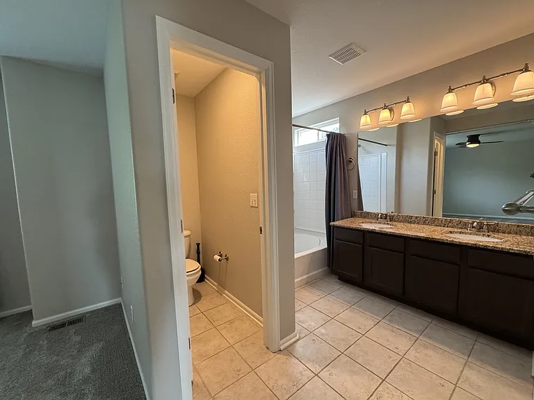 2390 Broadleaf Loop — Photo 19