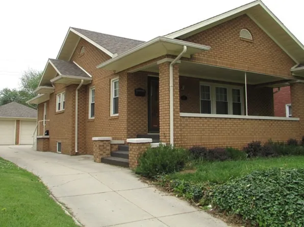 32 Barton Ave, Terre Haute, IN 47803