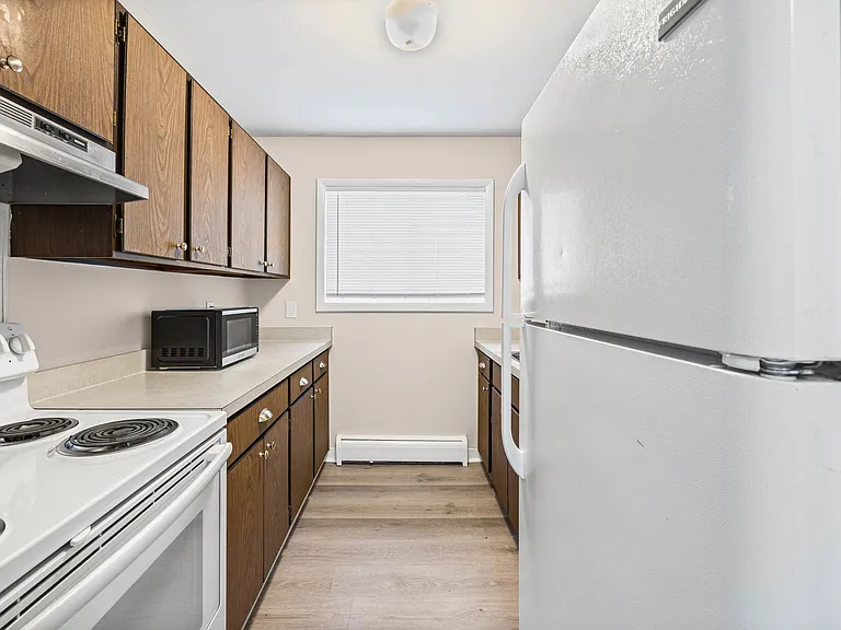 721 Cedarwood — Photo 18