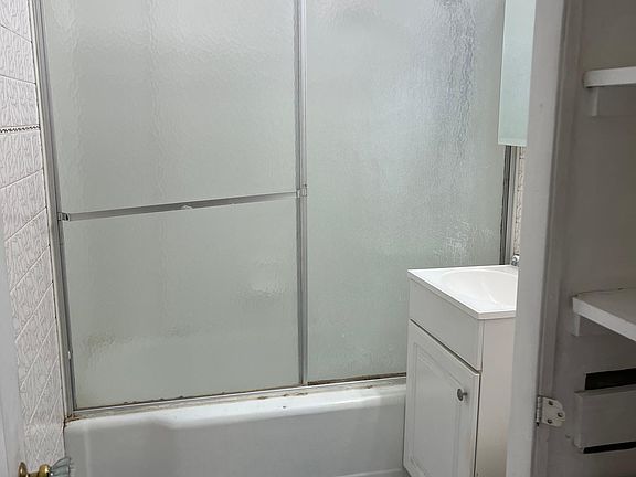 4th image of 216 N Roosevelt St