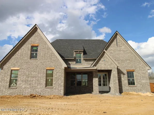 4232 Brooke Dr, Nesbit, MS 38651