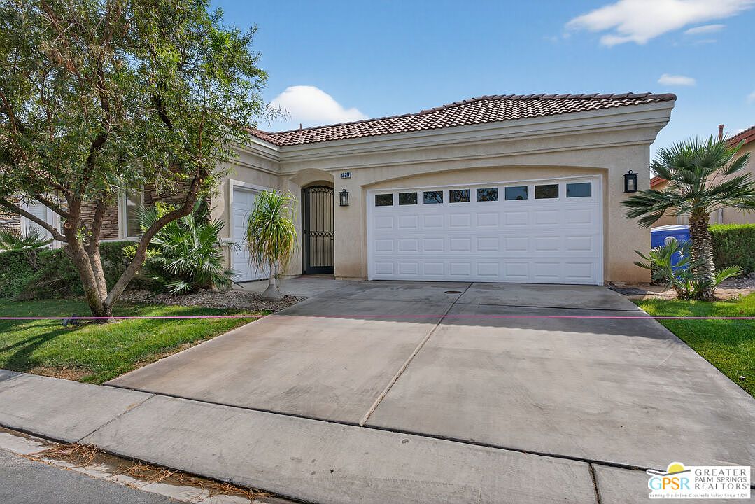 82717 Barrymore Dr