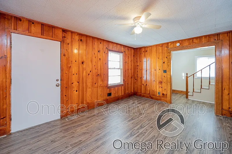 3 bed, 2.0 bath, 1470 sqft, $1,295 — Photo 4