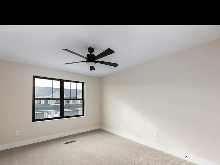 2724 SW 24th Ln — Photo 13