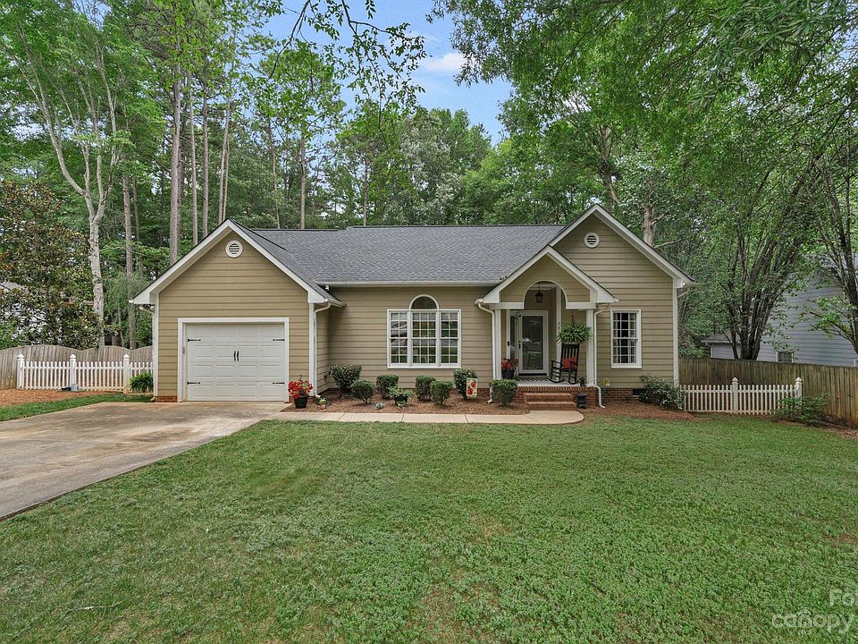 1st image of 2801 Cedar Chase Dr