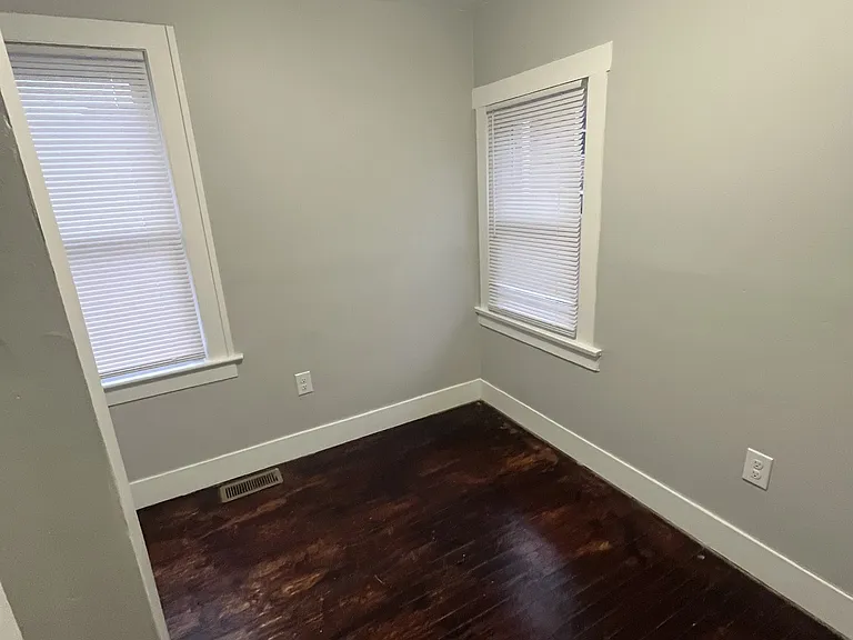 15 1/2 Elm St #1 — Photo 7