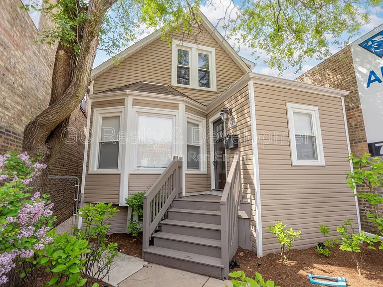 5619 W Irving Park Rd — Photo 1