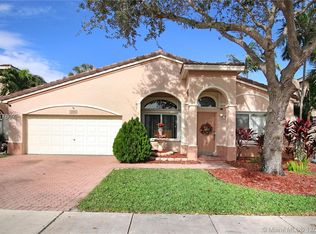 10725 SW 17th Pl, Davie, FL 33324