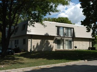4330 Nakoosa Trl #4336-8, Madison, WI 53714