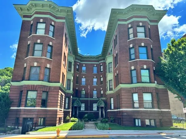 902 S Main St, Wheeling, WV 26003