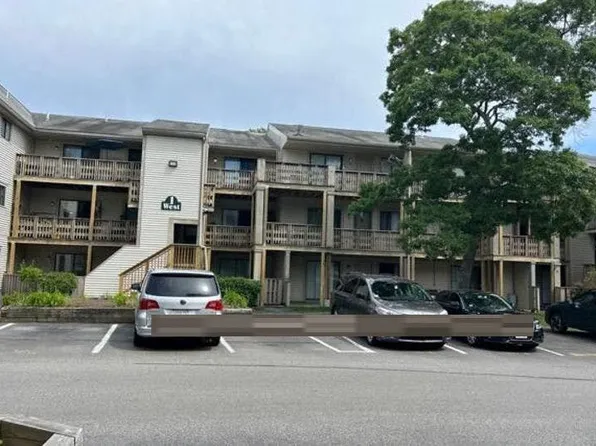 800 Bearses Way APT 1WC, Hyannis, MA 02601
