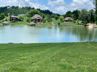 355 Carroll Creek Rd, Johnson City, TN 37601