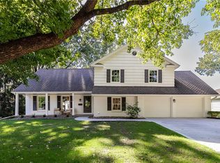 9308 Alhambra St, Prairie Village, KS 66207
