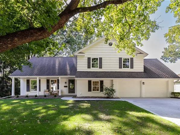 9308 Alhambra St, Prairie Village, KS 66207