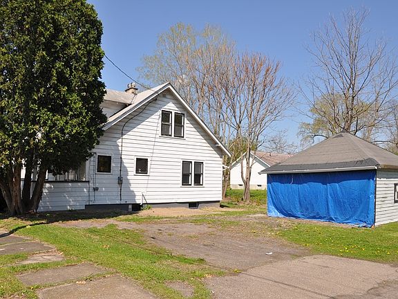 4th image of 515 Matthew St