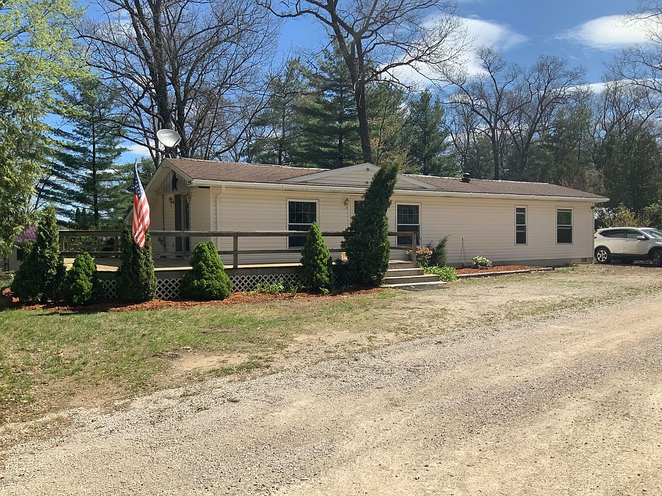 1st image of 2576 N Gordon Ave