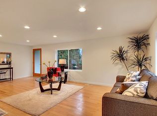 2416 NE 143rd St, Seattle, WA 98125