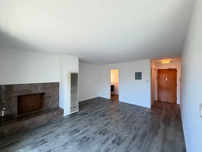 1390 Jackson — Photo 5