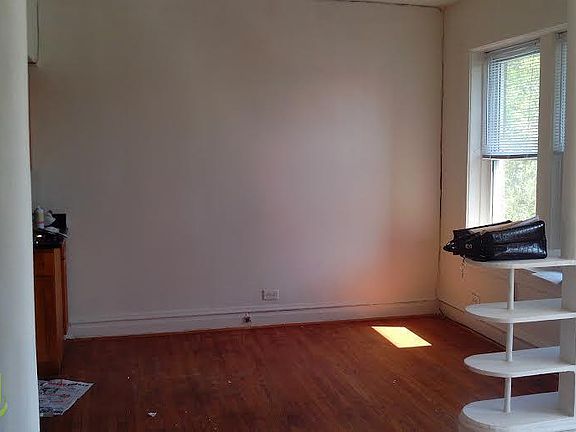 3rd image of 5024 N Winthrop Ave APT 02E