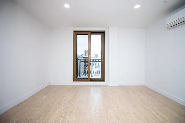 Rented by Oxford Property Group | media 29