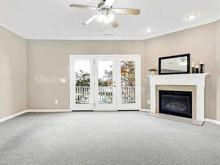 316 Kinellan Ln — Photo 7