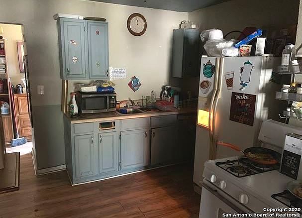 2nd image of 1514 Lombrano St