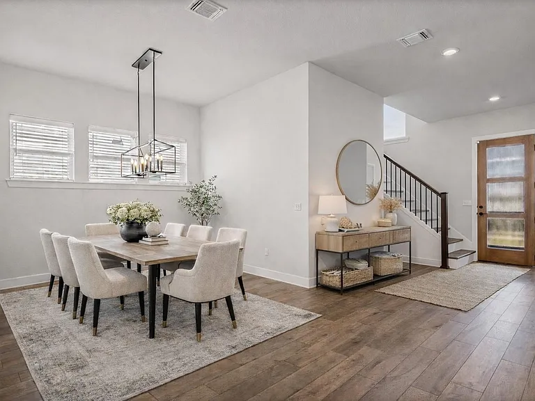 5806 Rangeland Rd — Photo 4