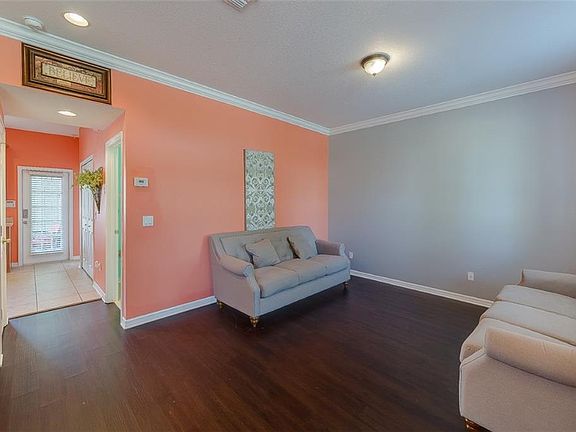 4th image of 2037 Avalon Park South Blvd