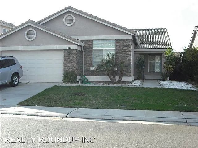 9922 Tarzo Way photo 1