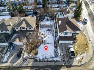 10929 Hidden Valley Dr NW, Calgary, AB T3A5V7