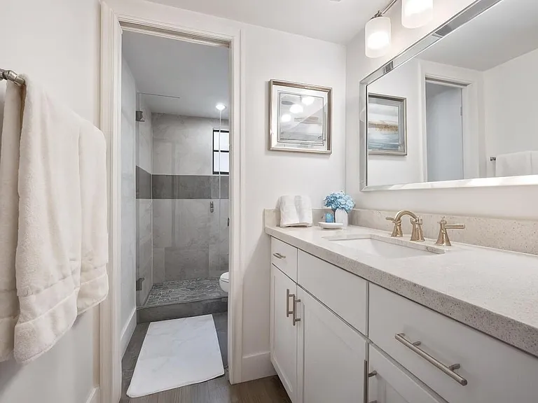 11397 Pond View Dr #E103 — Photo 37