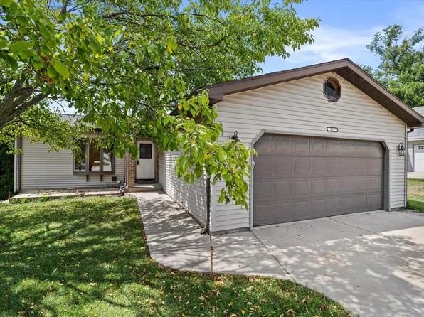 218 15th AVENUE, South Milwaukee, WI 53172