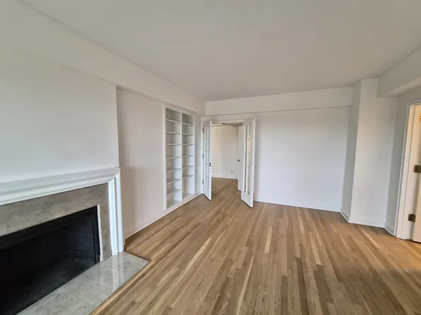 40 Central Park South image 6 of 30