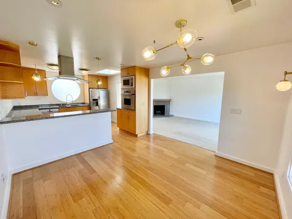 17 Kronquist Ct, San Francisco, CA 94131
