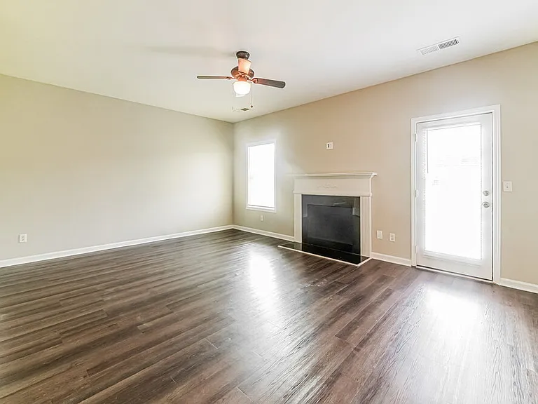 237 Summergate Ln — Photo 5