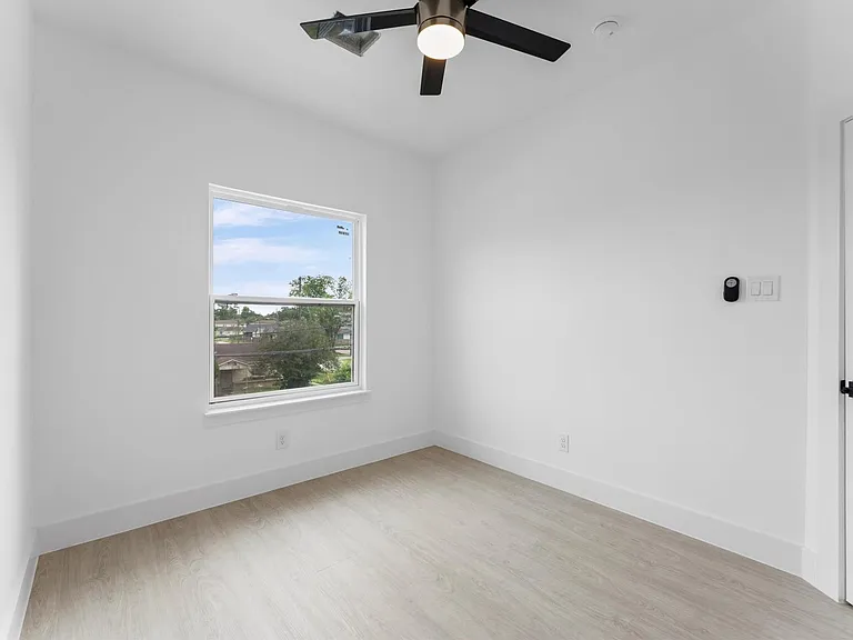 3135 Crane St #B — Photo 18