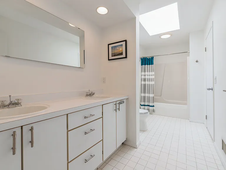 8 Whalers Ln — Photo 8