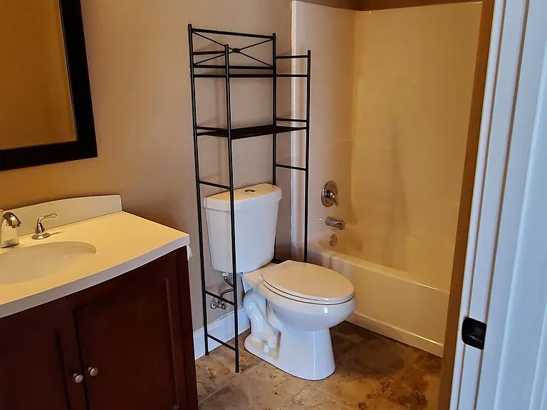 444 Elm Ave SW — Photo 21